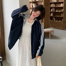 韩版设计感蕾丝花边连帽工装外套女春季2025年新款小个子夹克上衣，女装短外套，2D143