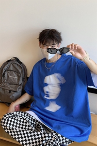 新款男士宽松港风人脸抽象印花大码T恤 A071-5520-P28图片