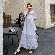 网纱拼接灰色一字肩连衣裙女夏2025新款休闲运动爆款法式气质长裙，女装连衣裙，2C031
