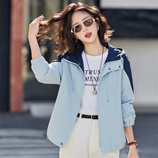 （现货）连帽拼接撞色外套女休闲时尚小个子百搭风衣，女装短外套，韩蔻秀