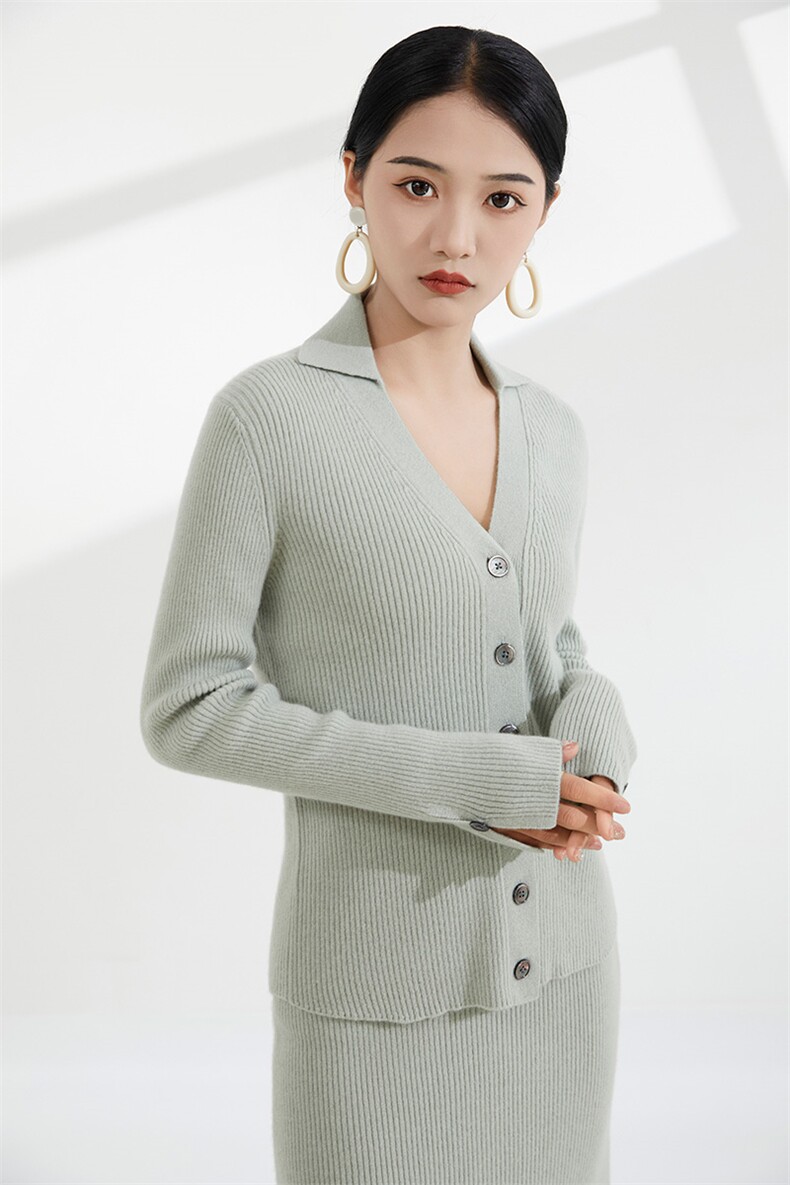 时尚V领显瘦百搭纯色上衣简约半身裙通勤两件套,女装套装/套裙,恒爱羊绒