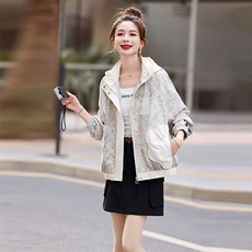 2025春季新款时髦潮流休闲气质显瘦百搭重工花色抽绳连帽短外套，女装短外套，梦芯尔