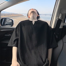 黑色
