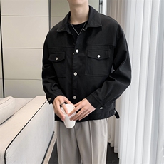 黑色