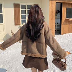 两面穿短款皮毛一体羊羔毛外套女2025冬季新款超火流行小个子棉服，女装短外套，2B137
