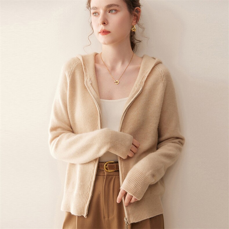 2025年秋季厚款连帽麻花羊绒开衫时尚百搭通勤简约，女装羊绒衫，珍丝贝尔