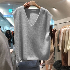 羊绒马甲女短款纯色羊毛背心宽松大码针织V领毛衣衫坎肩秋冬新款，女装马甲，洁纯羊绒