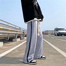 灰色
