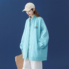 蓝绿色