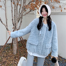 韩系温柔皮毛一体外套女2025冬季甜美浅蓝色加厚保暖软糯毛绒外套，女装皮草，2C056