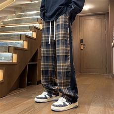 土黄色