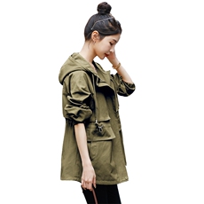 工装风衣女短款秋装2023新款宽松百搭抽绳收腰高级感连帽休闲外套，女装风衣，以桐