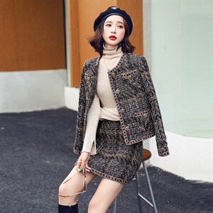 名媛气质小香风毛呢套装女2023秋冬新款粗花呢外套半身短裙两件套图片