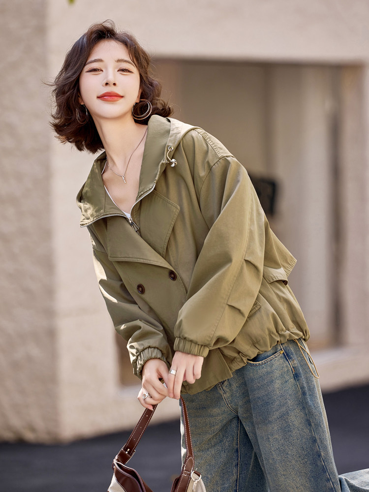短款风衣女2024新款春秋连帽今年流行高级感气质小个子工装外套,女装风衣,难舍钰依