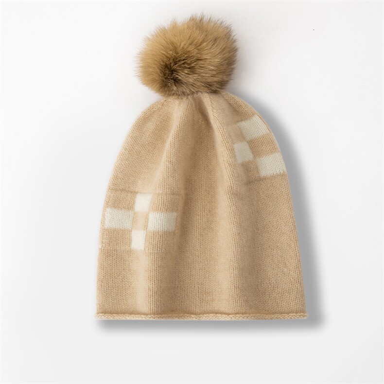 2025年春季新款百搭女士放款提花双股加厚圆顶毛球保暖帽，帽子，窄众羊绒