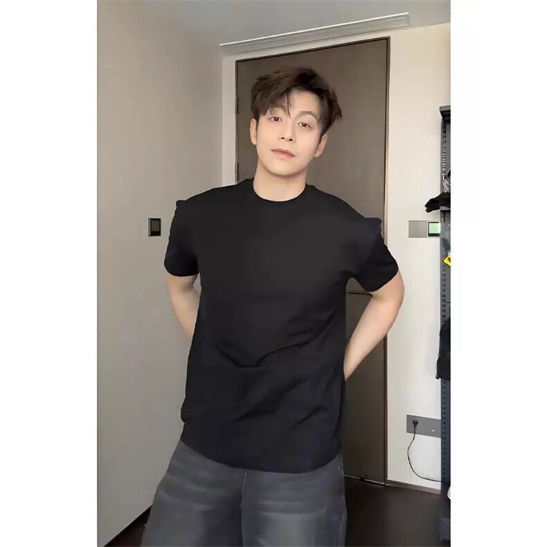户外潮网图索罗娜正肩凉感圆领健身显肌肉短袖t恤v17特p20图片