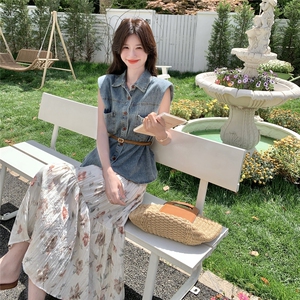 牛仔马甲碎花半身裙套装裙女2025夏氛围感法式浪漫甜美减龄两件套图片