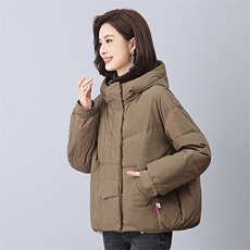新款时尚女装羽绒服宽松显瘦保暖外套冬季必备单品，女装羽绒服，叶笙衣