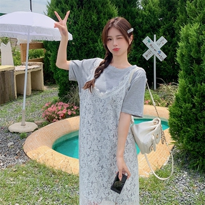 韩版温柔度假风套装女夏季2025新款短袖蓝色T恤蕾丝连衣裙两件套图片