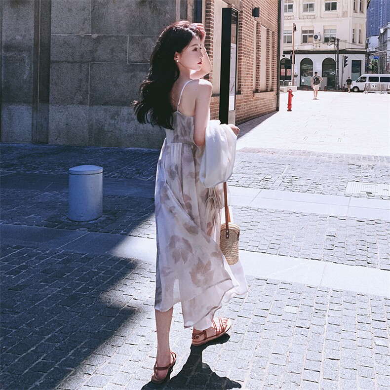 法式吊带连衣裙女2025早春秋新款今年流行碎花裙防晒衫,女装连衣裙,韩秀