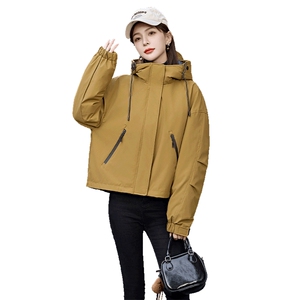 现货羽绒服冲锋衣2025年冬季新款女装图片