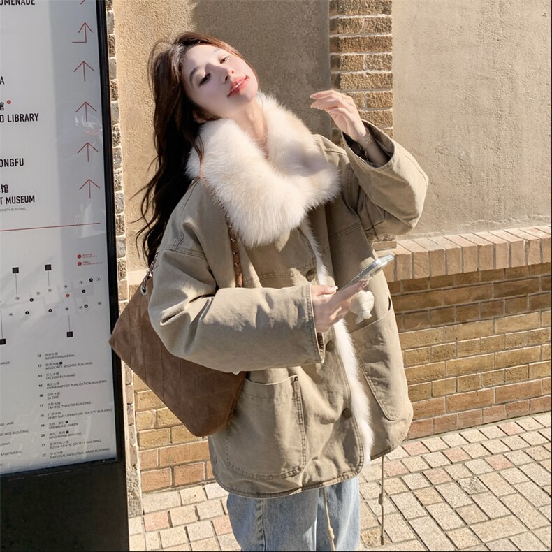 卡其色工装风派克羽绒服女冬季新款韩系宽松小个子90白鸭绒外套,女装羽绒服,2B188