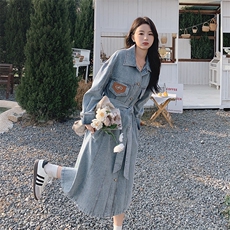 法式气质减龄Polo领牛仔连衣裙女2025秋秋季新款韩版收腰显瘦长裙，女装连衣裙，秋水欣儿