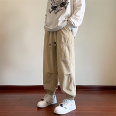 卡其色