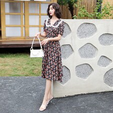 2021夏季新款简约时尚优雅气质蕾丝拼接娃娃领修身显瘦连衣裙，女装连衣裙，岚衣(原川流布茜）