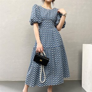 2022年夏季新款水洗牛仔镂空刺绣修身显瘦连衣裙,女装连衣裙,序儿