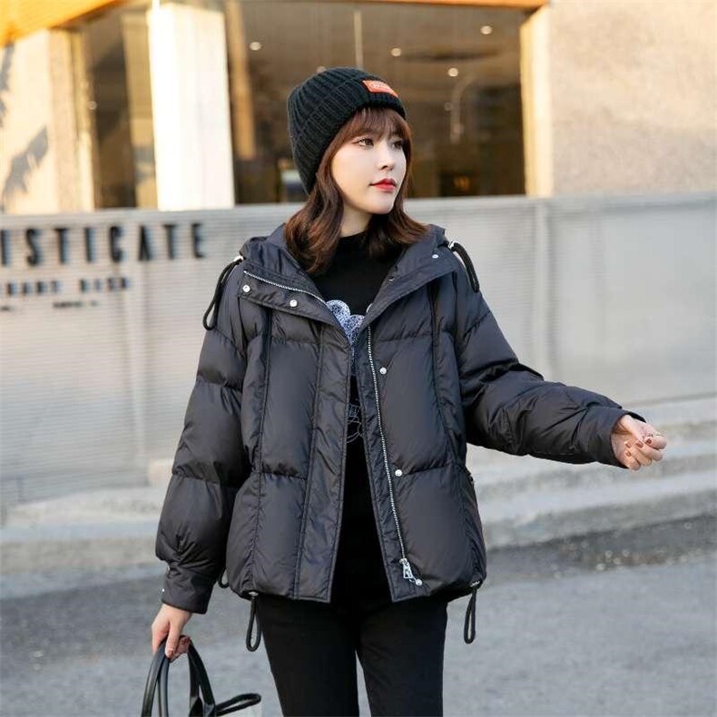 时尚休闲羽绒服，大毛领中长款，短款上市，白鸭90绒，女装羽绒服，艾瑞斯丽