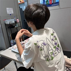 白色