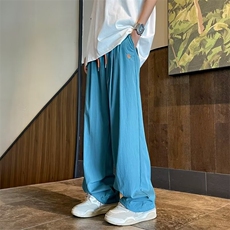 绿色