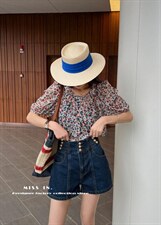 现货可盐可甜的小花上衣，其它，蜜思印·金