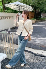 米杏色外套女2023年秋冬新款高级设计感小众夹克棒球服小香风外套，女装短外套，辉之琳