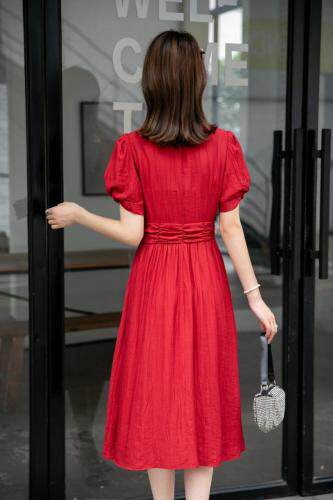 夏季新款人鱼尾气质开叉红色连衣裙，女装连衣裙，水锦红