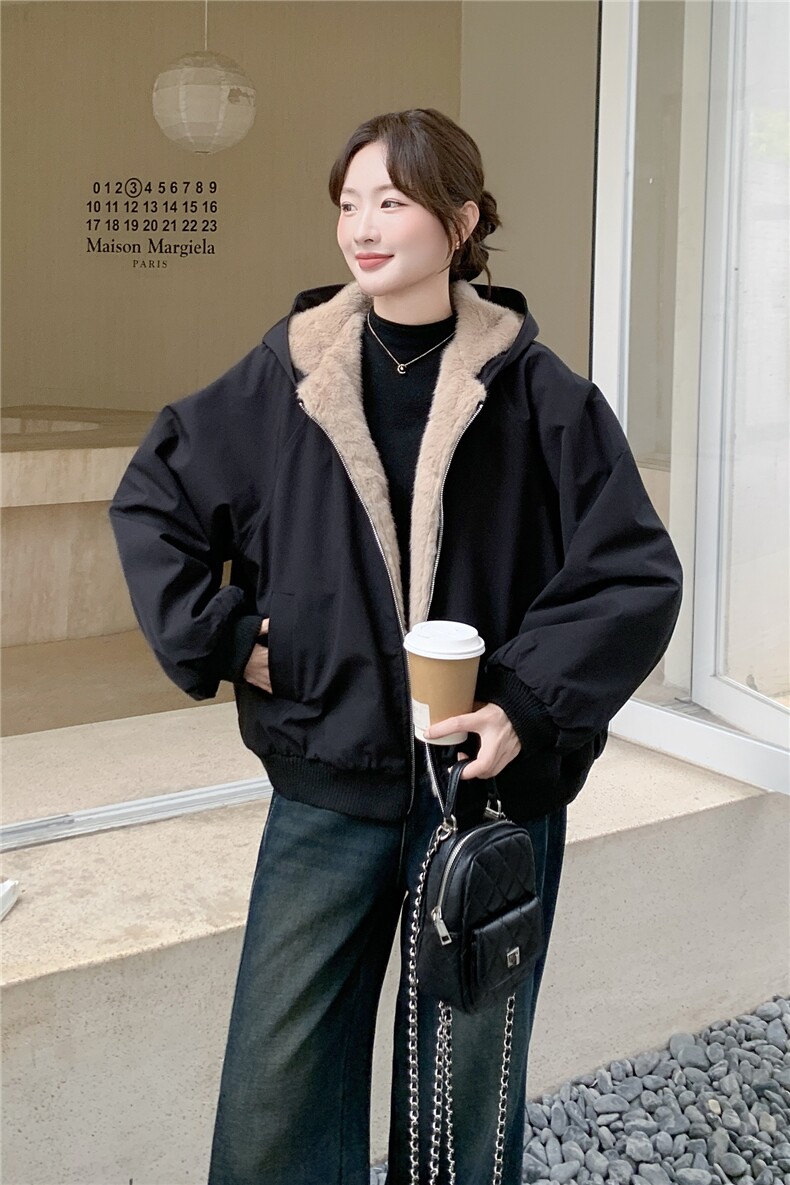 韩系工装风连帽派克服羊羔毛绒外套女冬2025新款保暖加厚加绒外套,女装短外套,艾米莉亚