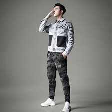 2021秋冬新款潮男个性翻领排扣修身牛仔衣款货号6981-1，男装夹克，钱塘6007(原2006)