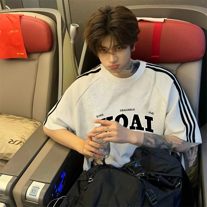 抖音得物高品质二开240克宽松纯棉美式潮牌三条杠织带短袖T恤，男装T恤，电商A486