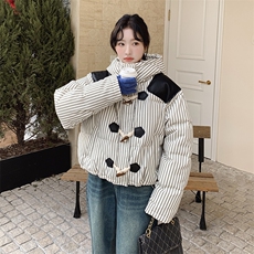 牛角扣复古条纹连帽羽绒服外套女冬季2024新款宽松加厚保暖面包服，女装羽绒服，浙宝208