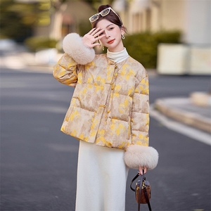90绒。2025年冬季新中式狐狸真毛袖口拼接羽绒服外套女图片