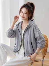 2026年春季休闲风宽松连帽短外套，女装短外套，靓衣阁