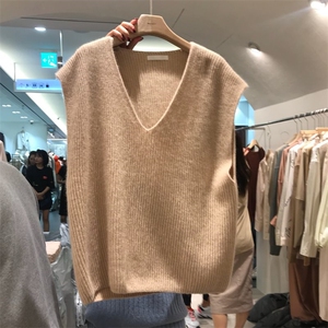 羊绒马甲女短款纯色羊毛背心宽松大码针织V领毛衣衫坎肩秋冬新款图片