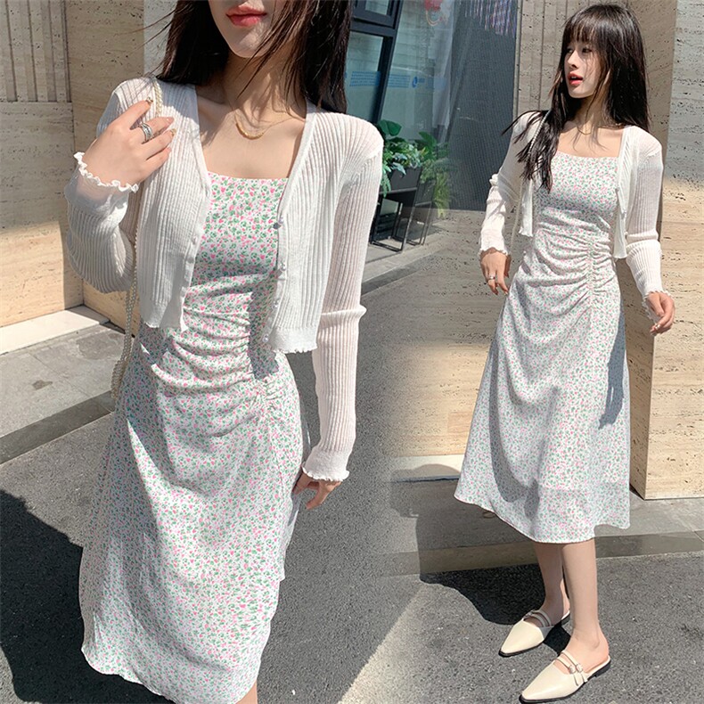 现货2024年春季网红女新款吊带碎花连衣裙加披肩针织两件套,女装连衣裙,煊芮熙