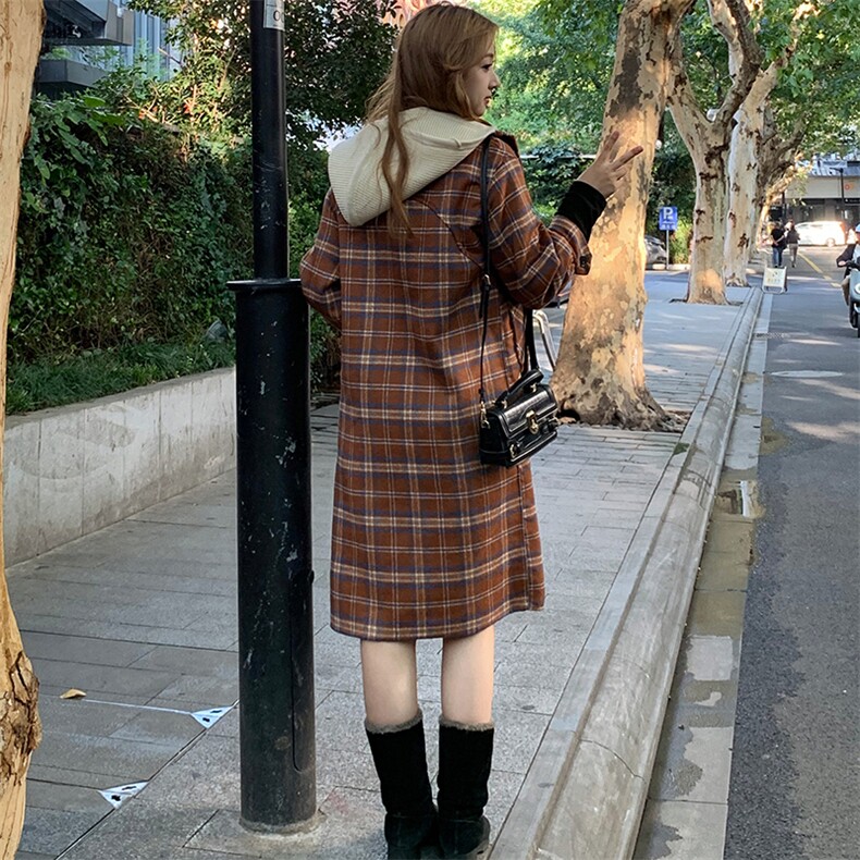 双面呢羊毛大衣女2024冬装新款长袖牛角扣中长款外套,女装双面呢大衣,天丝秀