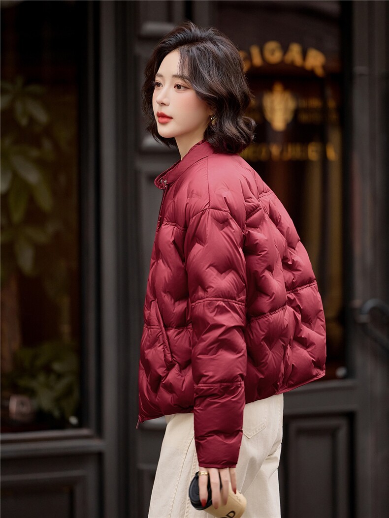 红色当季新款羽绒服女洋气宽松百搭小个子白鸭绒冬季厚外套,女装羽绒服,梦懿尔