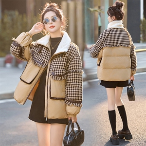 短款羽绒服女2024冬季新款高级感超好看拼接格子保暖白鸭绒厚外套,米加小镇日常穿搭的睡衣都在哪里图片