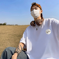 白色