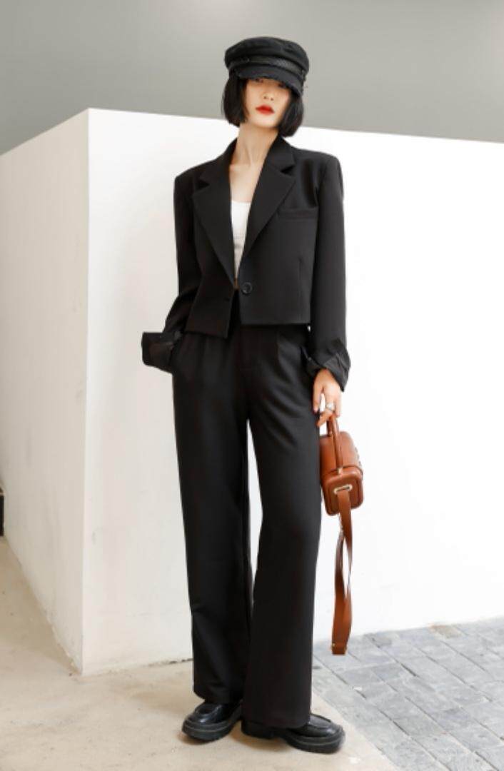 秋季新款设计款西装外套，女装西装，储辰