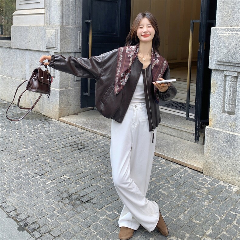 新款主推丝巾皮衣外套2615-P155-K228,女装短外套,2C129